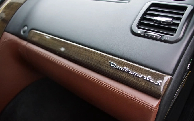 Maserati Quattroporte cena 79000 przebieg: 83000, rok produkcji 2010 z Wołów małe 529